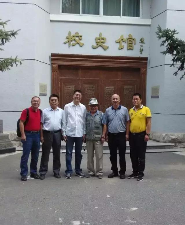 標(biāo)題：【熱心校友 心系母校】林浩校友為母校設(shè)立“八七勵(lì)勤獎(jiǎng)學(xué)金”
瀏覽次數(shù)：1405
發(fā)表時(shí)間：2016-06-17