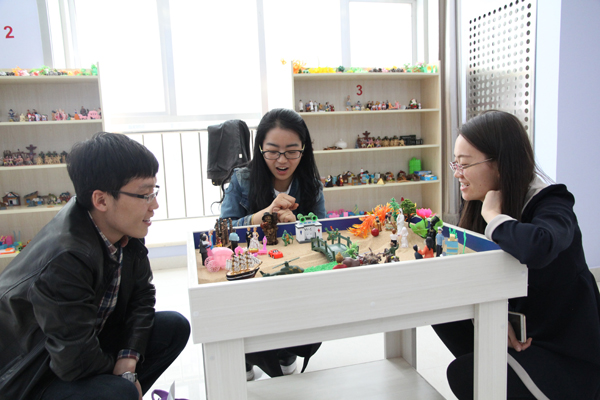 標題：【別樣的班主任會】——呼市一中班主任心理拓展訓練
瀏覽次數(shù)：1356
發(fā)表時間：2016-03-29